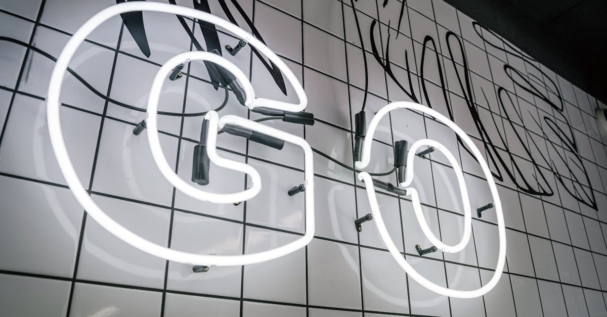 How to Effectively Enhance Home Navigation with Directional Signage